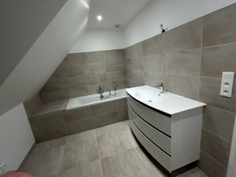 Détail de salle de bain rénovée